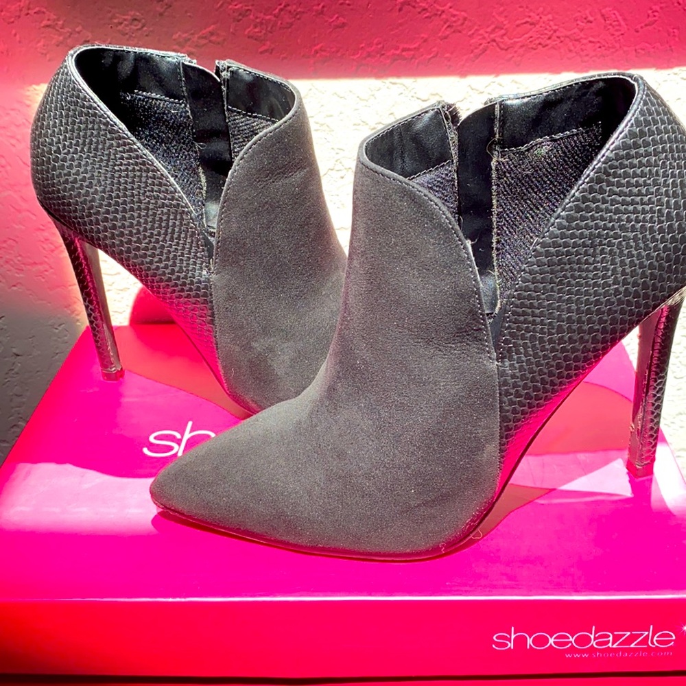 Black pumps, women’s sz 7